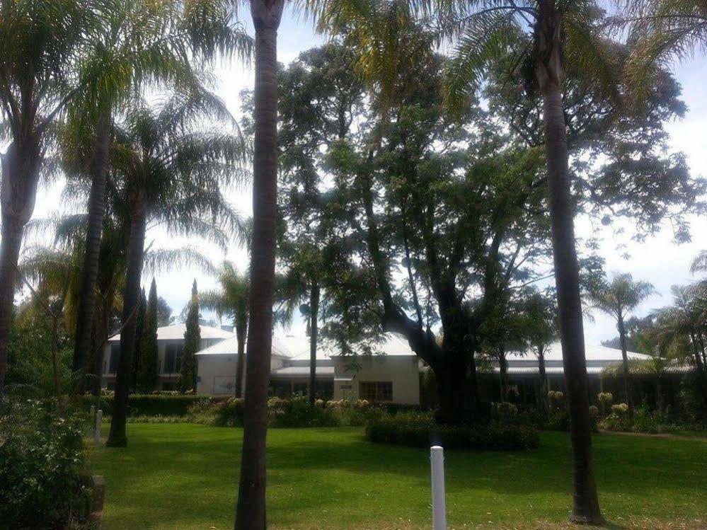 Swan Valley Oasis Resort Henley Brook Exterior photo